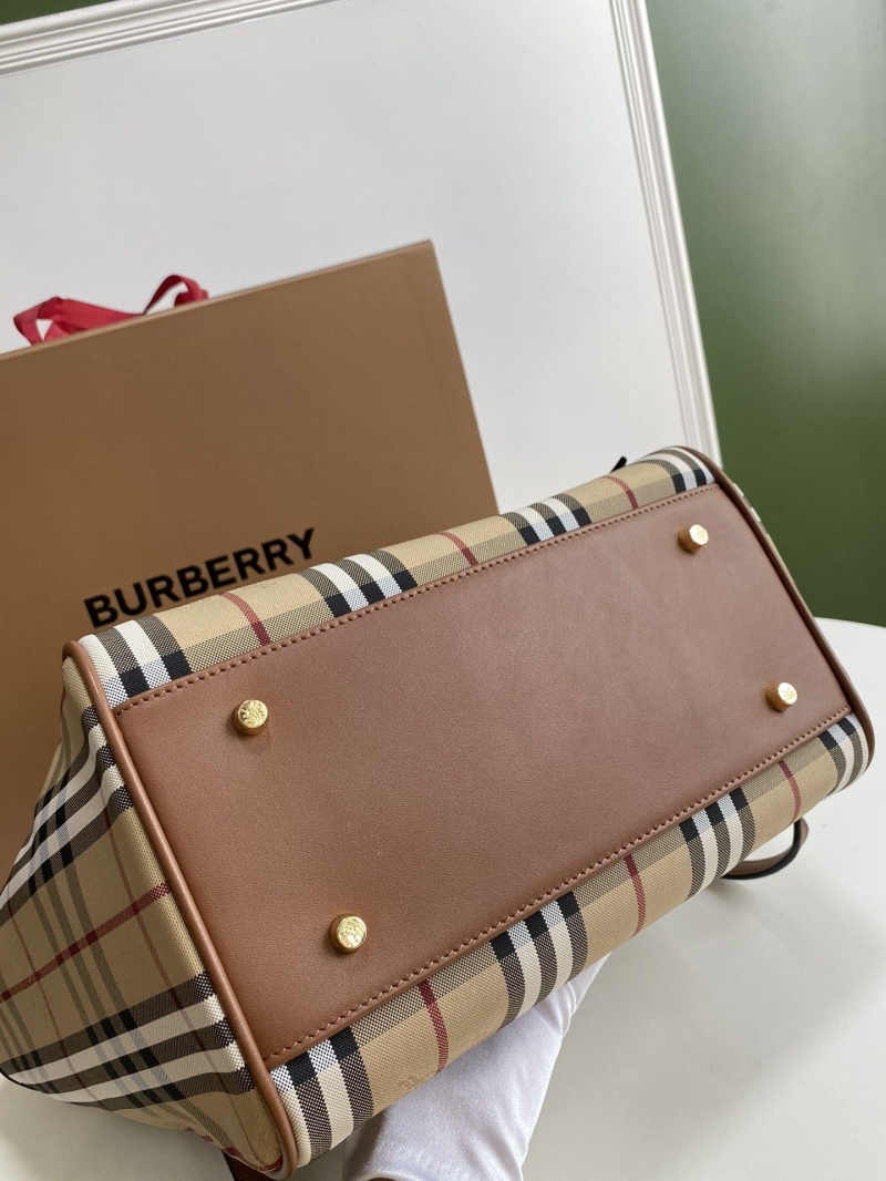 Bv*b*rry shopping bags